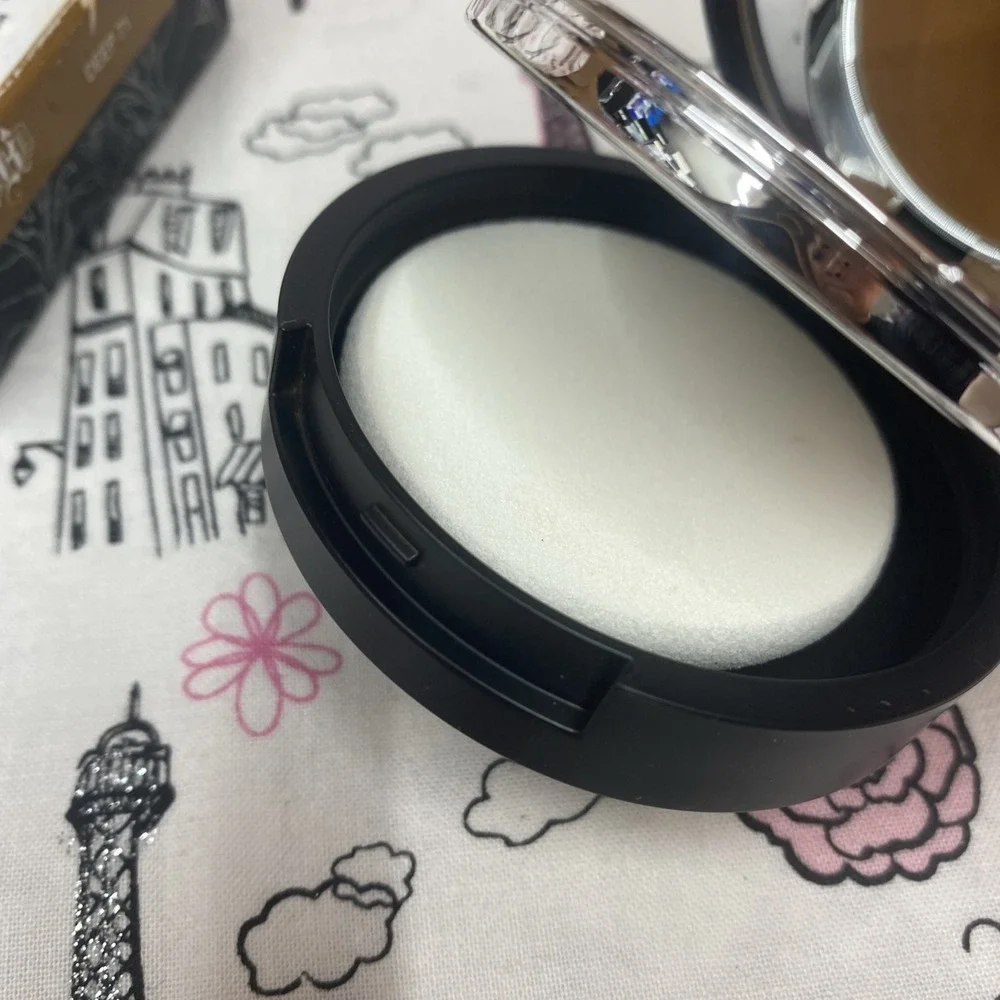 Kat Von D Lock‎ It Powder Foundation Deep 71 Discontinued Read Description